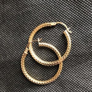 Solid Gold 14K Hoop Earrings